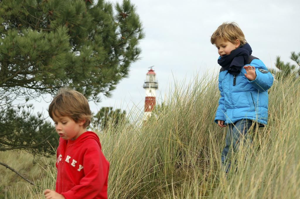 Хостел Sier Aan Zee Холлум Экстерьер фото